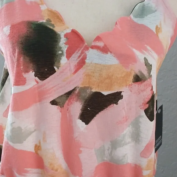 Fifty Street spaghetti strap blouse - Picture 2 of 11